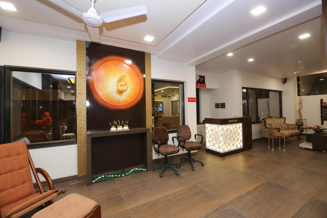 Capital O 36691 Hotel Aashirwad Inn Jabalpur Exterior photo